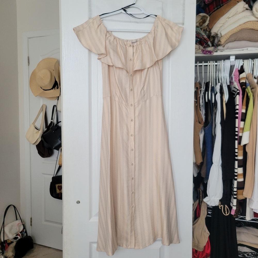 Dreamy light pink summer maxi / midi dress from H&M